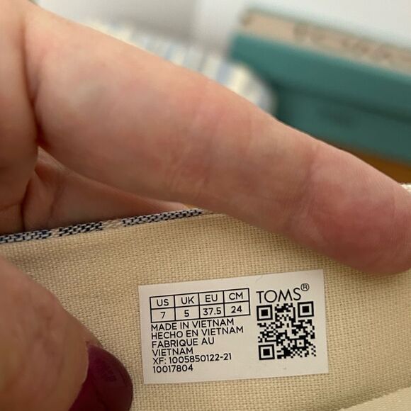 Womens TOMS Alpargata Blue Multi Wide Stripe Canvas Slip On Flat Shoes Size 7 - Picture 3 of 9